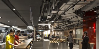 McDonald’s mint modern étterem? Hongkongban ez is lehetséges! Videóval modern étterem - McDonald's pult