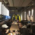 modern étterem – McDonald’s  vendégtér
