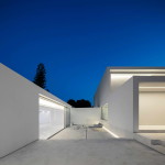 Minimalista fehér villa