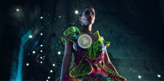 Hight Tech ruha Swarovski kristályokból: Foraeva – Videó high tech ruha Swarovski kristályokból