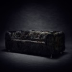 IKEA hack – Delaktig kanapé – fekete szőrös huzat