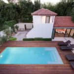 Rihanna villa, ház – medence és vendégház