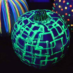 fluoreszkáló halloween tök