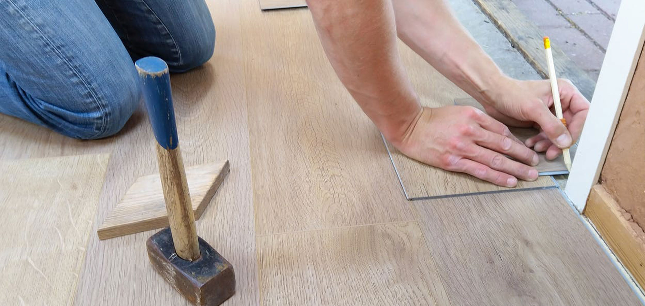 Otthoni munkálatok ősszel a házban és a kertben otthoni munkák ősszel a házban